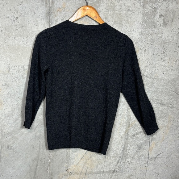 Vince Womens 100% Cashmere Sweater Cardigan Sz Small Gray Button Up Pockets - Picture 3 of 7